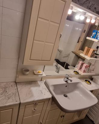 Mobile bagno in marmo di carrara