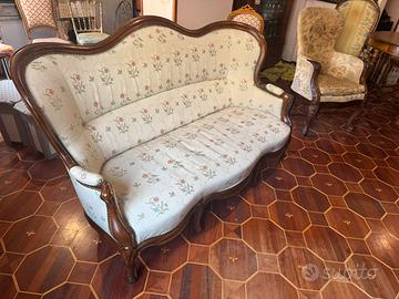 Divano antico stile barocchetto