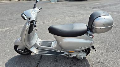 Vespa 125 Et4