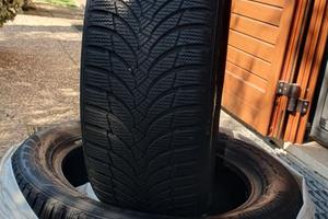 GOMME AUTO