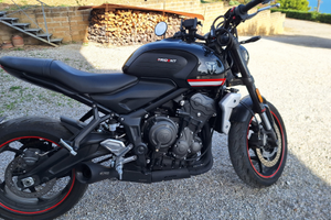 Triumph trident 660