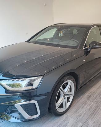 Audi A4 Avant 40 TDI quattro S tronic line edition