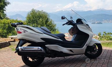 BURGMAN 400 ANNO 2012