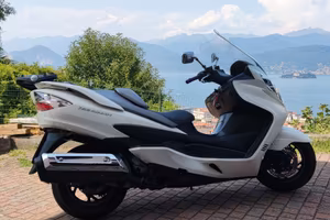 BURGMAN 400 ANNO 2012