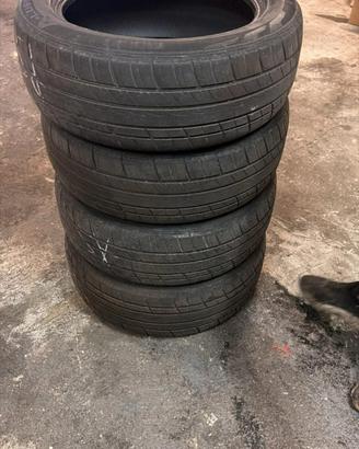 GOMME MOMO 235/55 R19 DISCOVERY SPORT HSE 2019