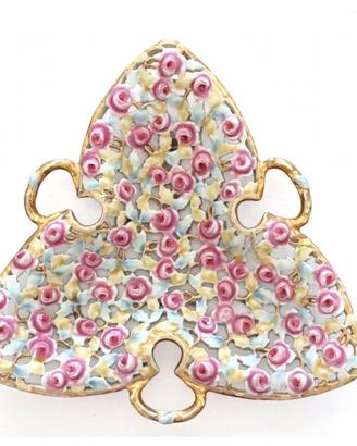 Centro triangolare ceramica roselline Bassano