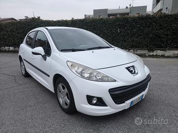 PEUGEOT 207 1,4 BENZINA- OK NEOPATENTATI