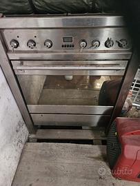 Cucina 4 fuochi con forno elettrico