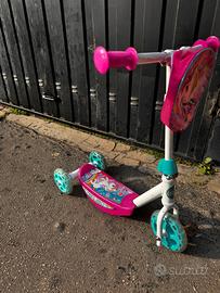 Monopattino tre ruote dell’unicorno