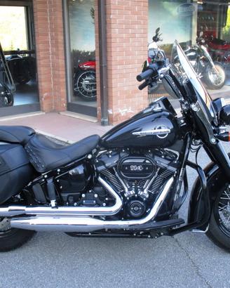 Harley-Davidson FLHCS 114 Softail Heritage Classic