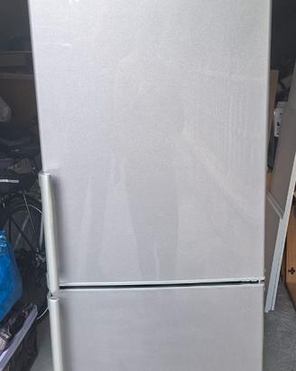 Frigorifero combinato LG Total No Frost