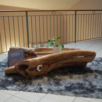 Tavolino in legno artigianale