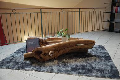 Tavolino in legno artigianale