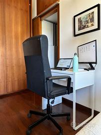 Scrivania IKEA MICKE + Sedia MILBERGET