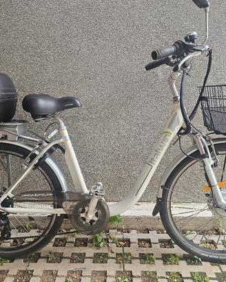 bici elettrica Italwin con motore anteriore