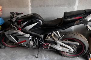 Honda CBR 600 RR ANNO 2005