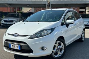 Ford Fiesta 1.4 5 porte Bz.- GPL Titanium