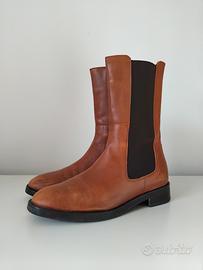 Stivaletti Chelsea in pelle color cognac Vicenza