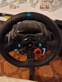 Logitech G29 con Pedaliera e Cambio