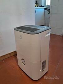 Deumidificatore Electrolux con display digitale 