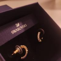 Meravigliosi Swarovski orecchini cerchio brillanti