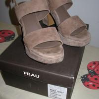 Sandalo Camoscio Frau