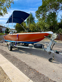 Barca in legno con motore fuoribordo Honda 20cv