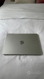 Macbook Air 2025 M4 13,6