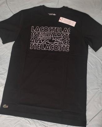 T-Shirt Lacoste sport varie taglie disponibili.