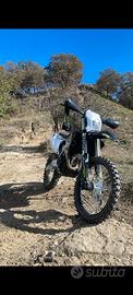 Enduro Triumph 250