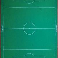 campo da gioco Subbuteo su tavola in legno