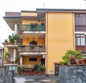 012 Appartamento su due livelli vani 5 con garage