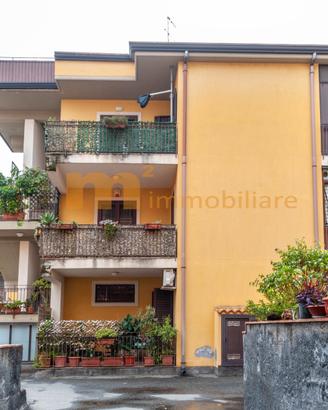 012 Appartamento su due livelli vani 5 con garage