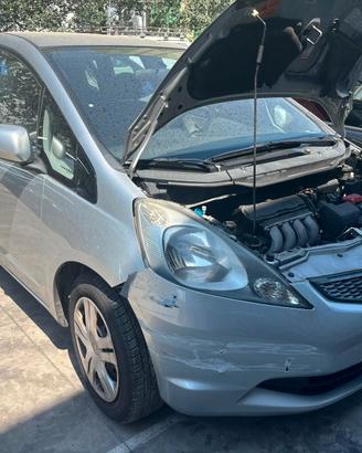 HONDA JAZZ per ricambi usati