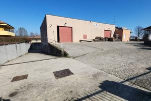 Immobile di 1400 m² a Divignano