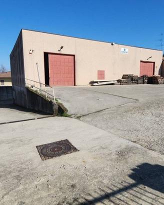 Immobile di 1400 m² a Divignano