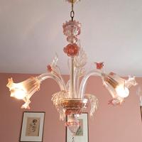 Classico lampadario veneziano