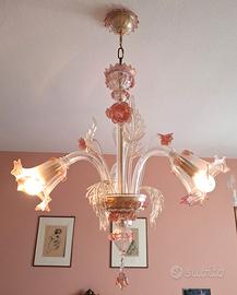 Classico lampadario veneziano