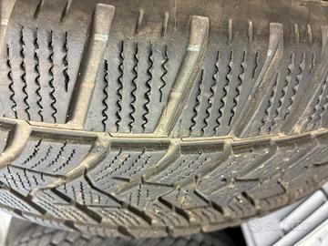 Ruote Invernali Premium Dunlop 215/60 R17 96H