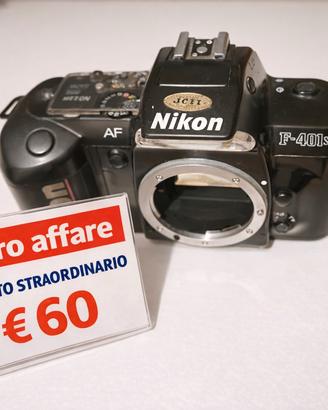 Nikon F-401s + AF 35-70mm + Manuale Originale
