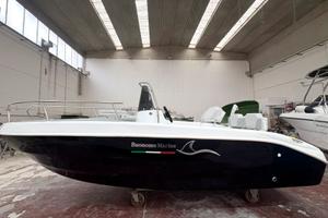 Buonomo Marine Mariel 560- Barca nuova