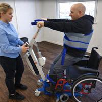 Verticalizzatore elettrico  per anziani e disabili
