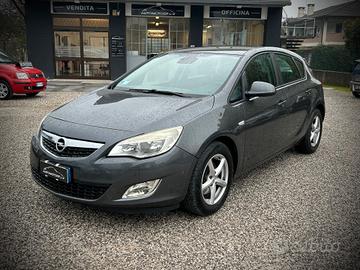 Opel Astra 1.7 CDTI 110CV 5 porte