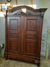 antico armadio Stile Carlo x in noce