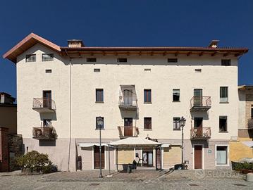 3 LOCALI A LANZO TORINESE