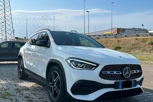 Mercedes GLA 180 d Premium