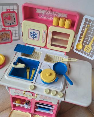 Cucina di Barbie anni '90