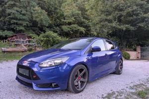 Ford Focus ST 2.0 ecoboost
