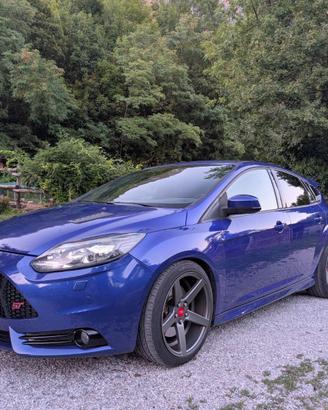 Ford Focus ST 2.0 ecoboost