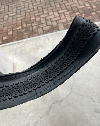 2 copertoni gomme Pirelli Cinturato Adventure